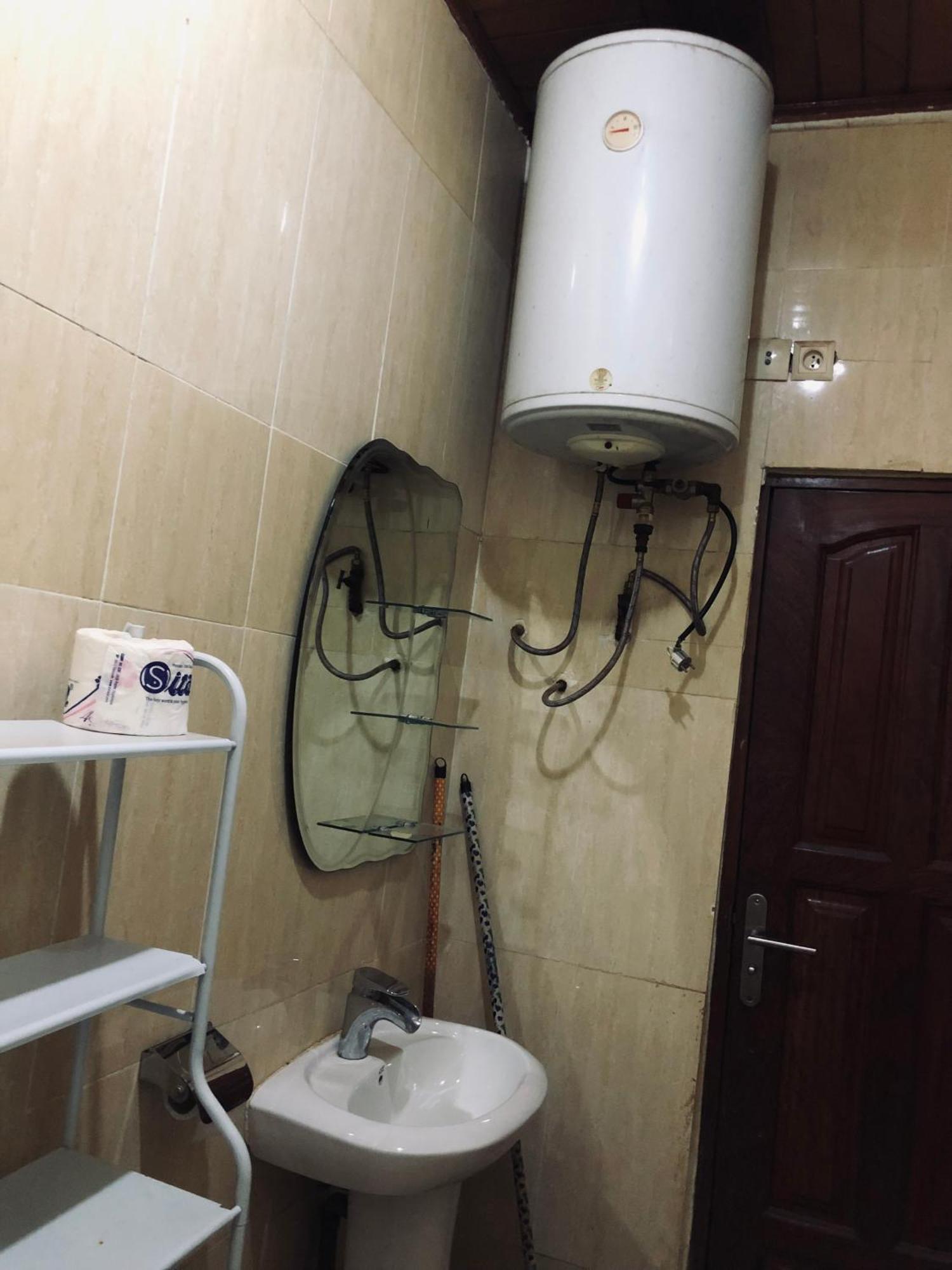 Appartement Moderne De 120M2 , Dote De Cameras De Surveying Et Situe A Maetur Nkomo, Un Quartier Residentiel ياوندي المظهر الخارجي الصورة