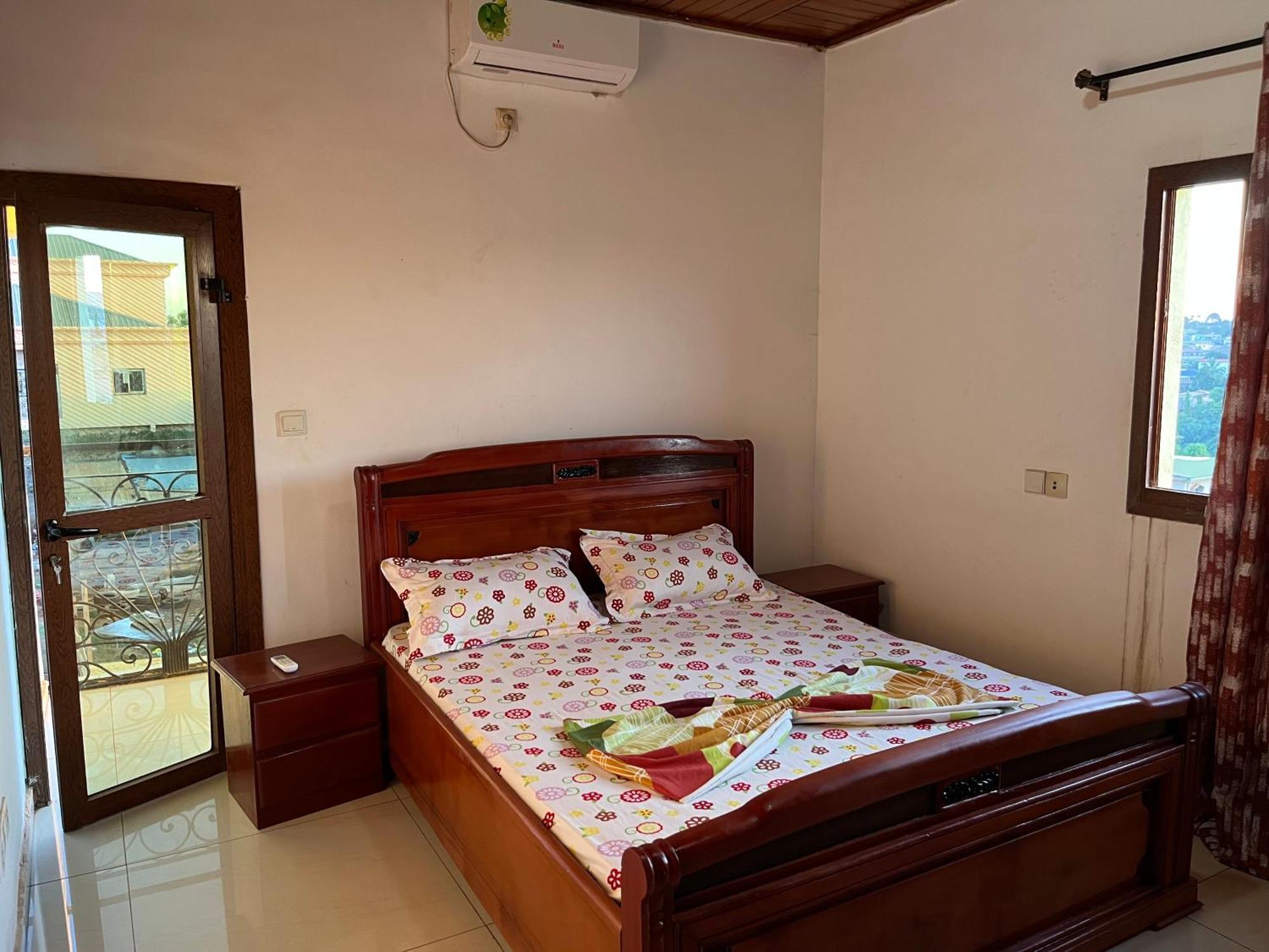 Appartement Moderne De 120M2 , Dote De Cameras De Surveying Et Situe A Maetur Nkomo, Un Quartier Residentiel ياوندي المظهر الخارجي الصورة