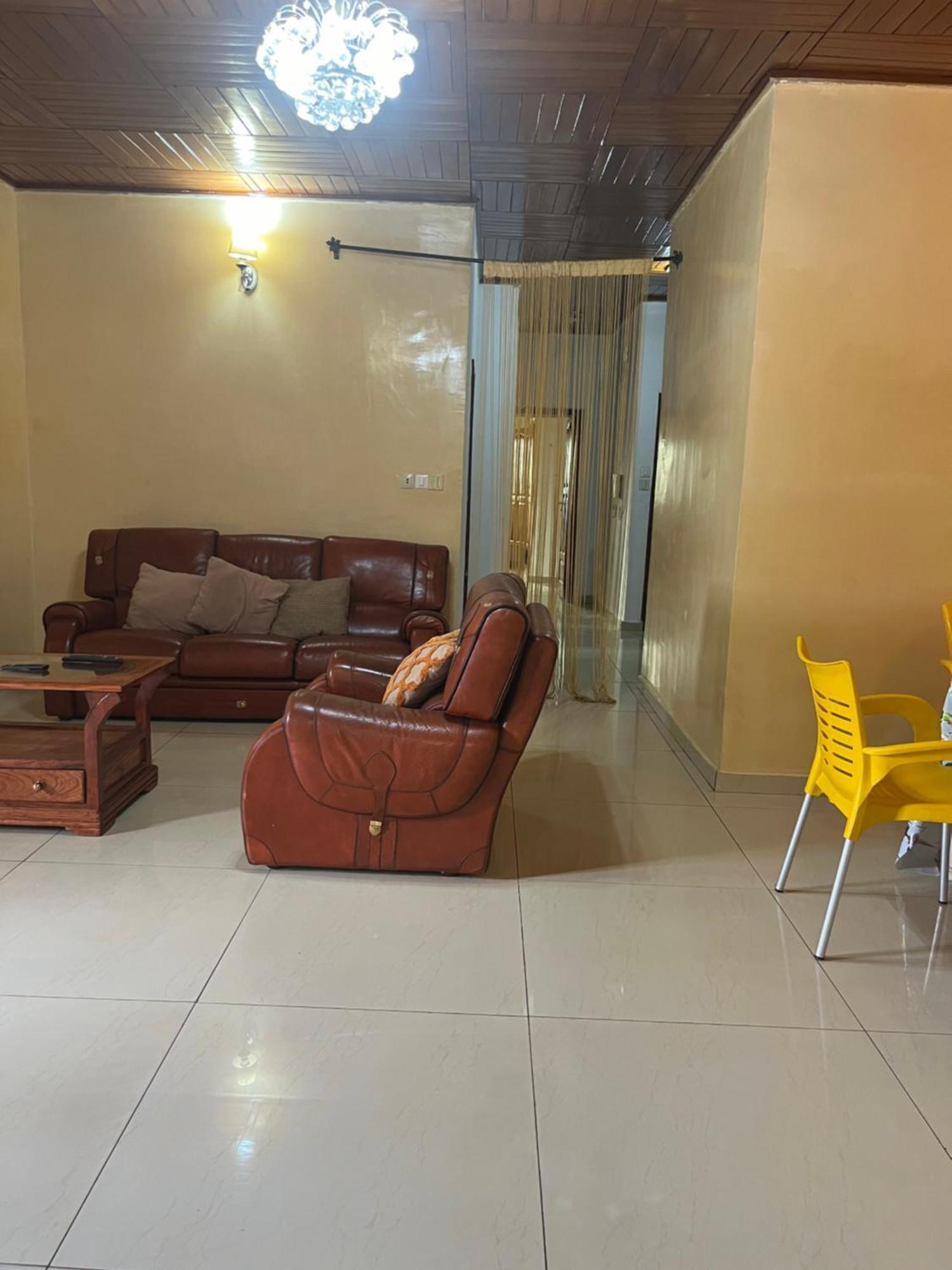 Appartement Moderne De 120M2 , Dote De Cameras De Surveying Et Situe A Maetur Nkomo, Un Quartier Residentiel ياوندي المظهر الخارجي الصورة